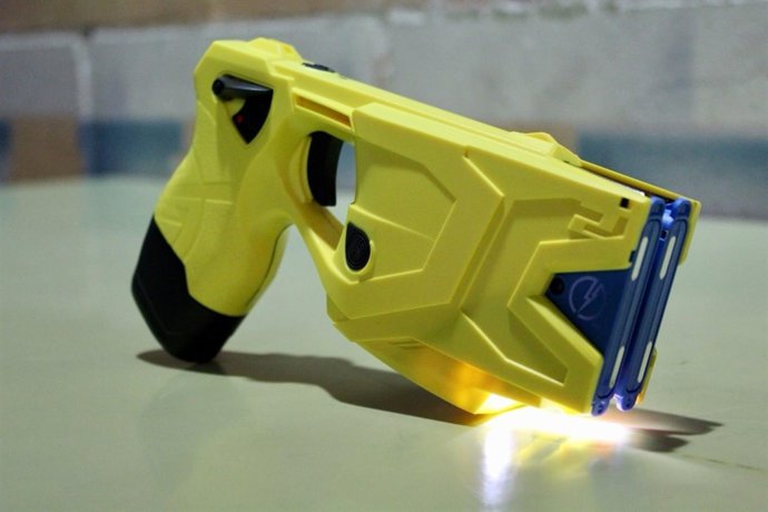 Pistola elèctrica Taser usada pels Mossos d'Esquadra