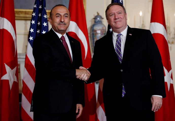 Mevlut Cavusoglu y Mike Pompeo