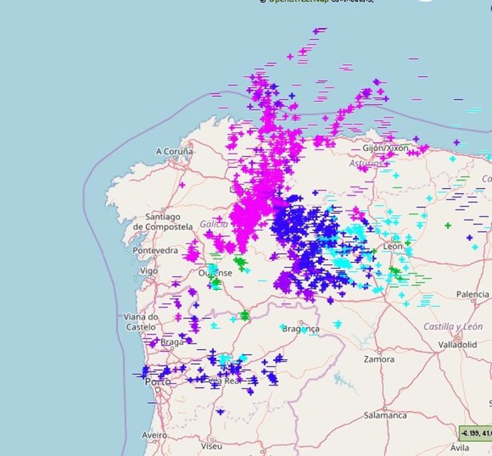 Raios rexistrados durante esta madrugada en Galicia