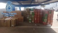 Detenida una mujer e intervenidas más de 50.000 cajetillas de tabaco de contrabando en La Línea (Cádiz)