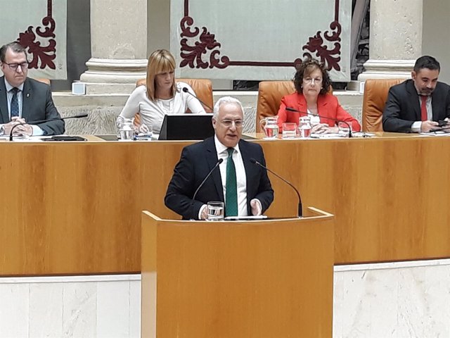 Presidente del Gobierno riojano, José Ignacio Ceniceros, en debate Estado Región