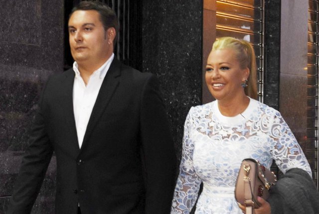 La boda de Belén Esteban: los invitados, la pedida, el vestido y el anillo Belén esteban y miguel