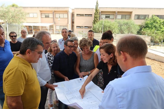 El conseller March visita las obras del IES Puig de Sa Font de Son Servera