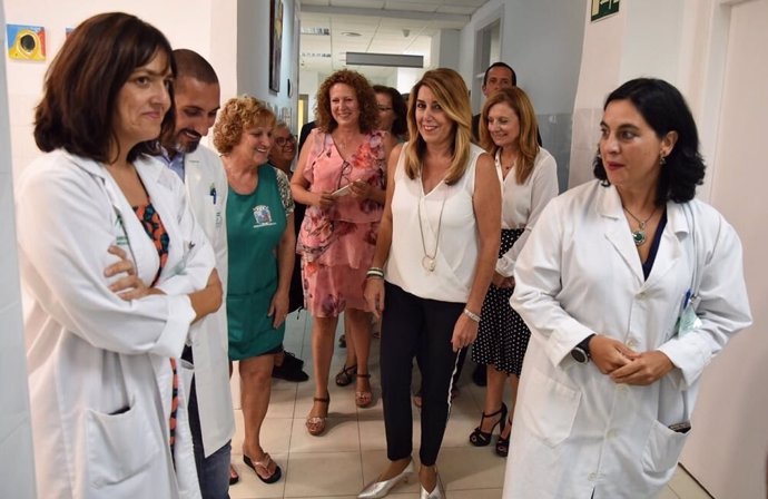 Susana Díaz visita un centro de salud en Garrucha