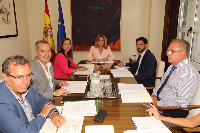 Fomento Y La Junta De Andalucía Fomentarán El Parque De Viviendas De Alquiler De