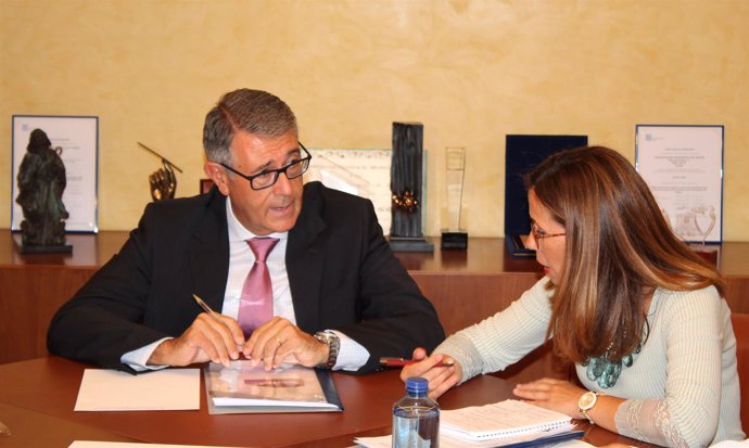 Reunión Ana Belén Castejón, alcaldesa Cartagena con presidente CHS, Mario Urrea