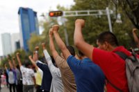 Protestas en México contra los incidentes violentos durante una marcha estudiantil este lunes