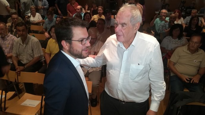 Els consellers P.Aragonès i E.Maragall en l'acte 'Socialistes per la República'