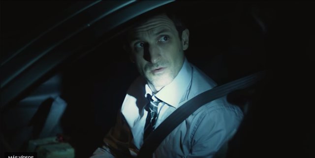 Julián Villagrán en el filme Cuando los ángeles duermen
