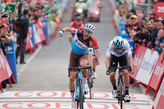 Geniez celebra su victoria en La Vuelta