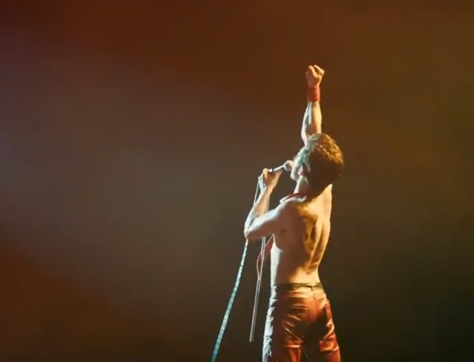 Rami Malek en su papel de Freddy Mercury