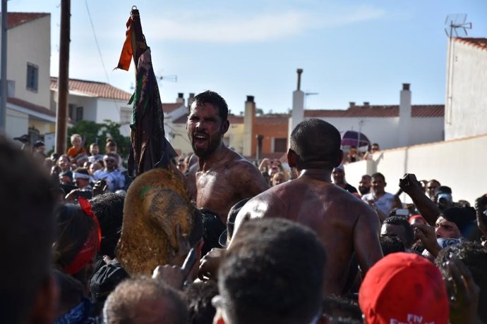 Celebración del 'Cascamorras' en Baza (Granada)