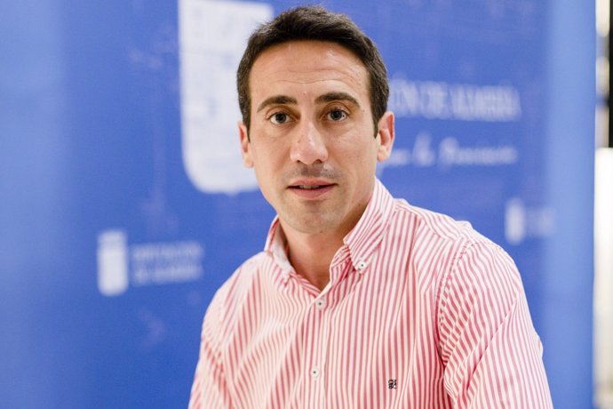 El diputado Óscar Liria responde a las críticas del PSOE sobre municipios.