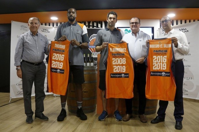 Will Thomas y Rafa Martínez renuevan con el Valencia Basket