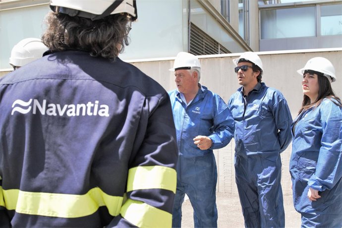 El alcalde de Cádiz en visita a Navantia