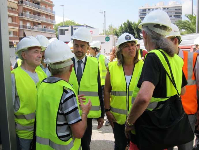 El conseller Damià Calvet i l'alcaldessa de l'Hospitalet Núria Marín