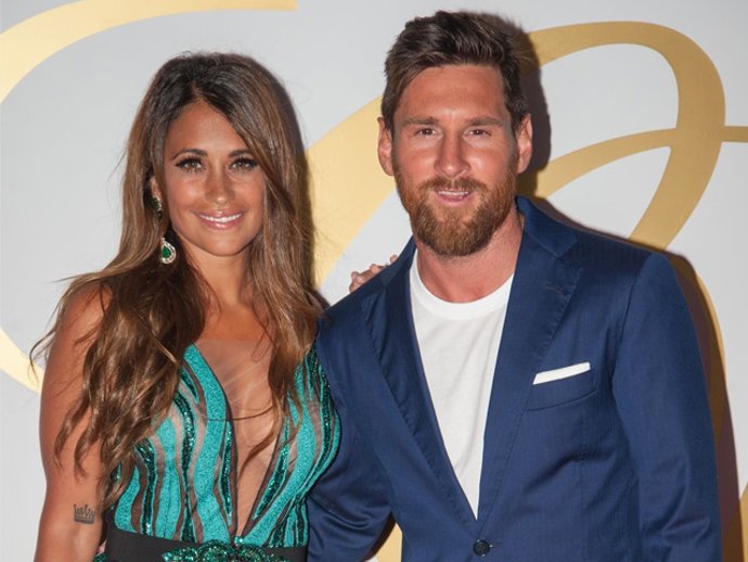 LEO MESSI Y ANTONELLA