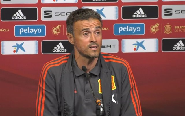 Luis Enrique Martínez en rueda de prensa