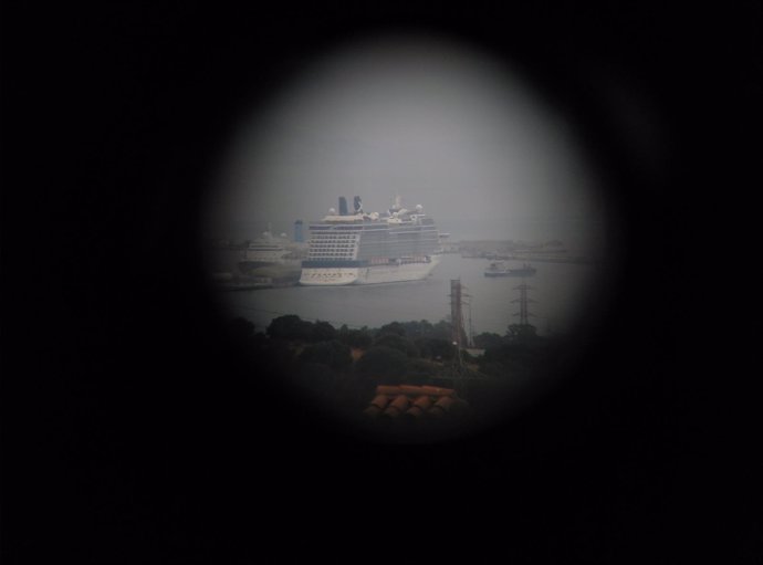 Crucero en el puerto de Gibraltar