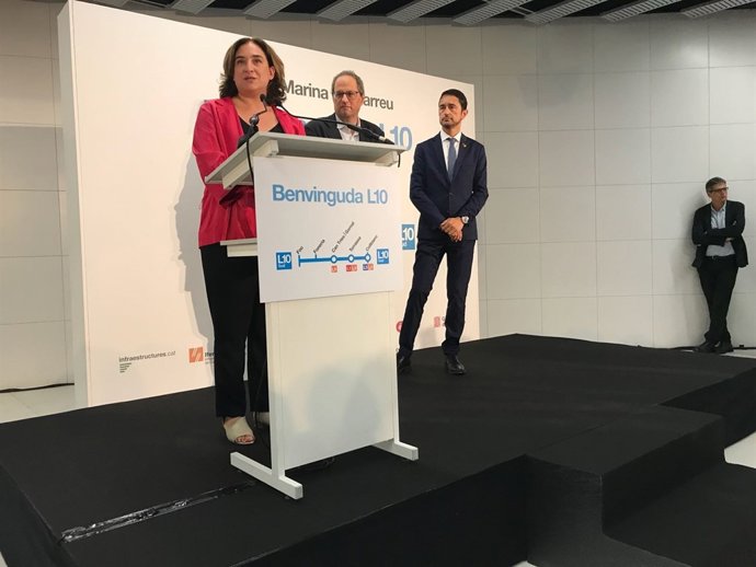 Ada Colau en la inauguració de l'L10 de Metro