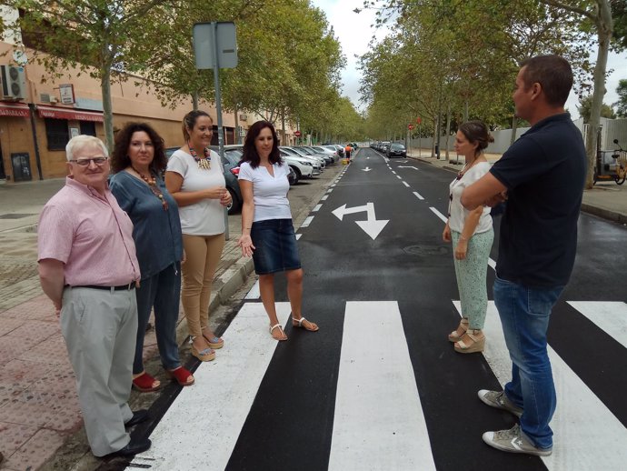 Obras de pavimentación y fresado en vías del barrio de Parqueflores de Sevilla