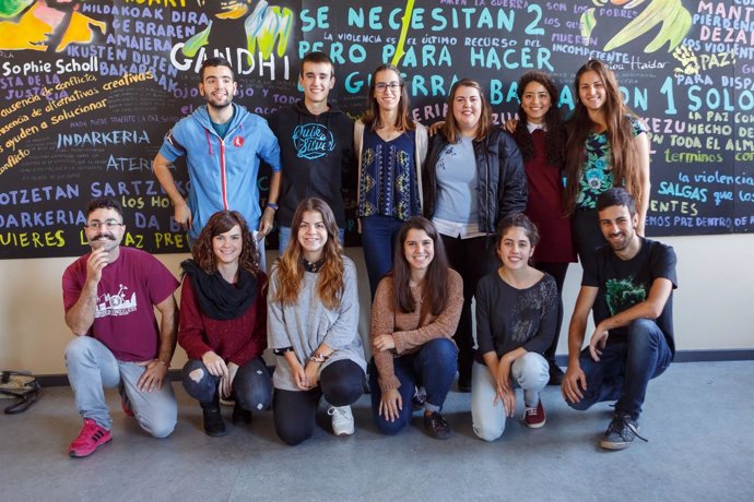 Universitarios participantes en el Proyecto Ruiseñor/Urretxindorra
