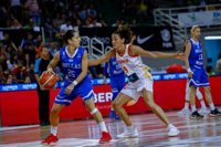 España vence a Grecia antes de poner rumbo a Tenerife