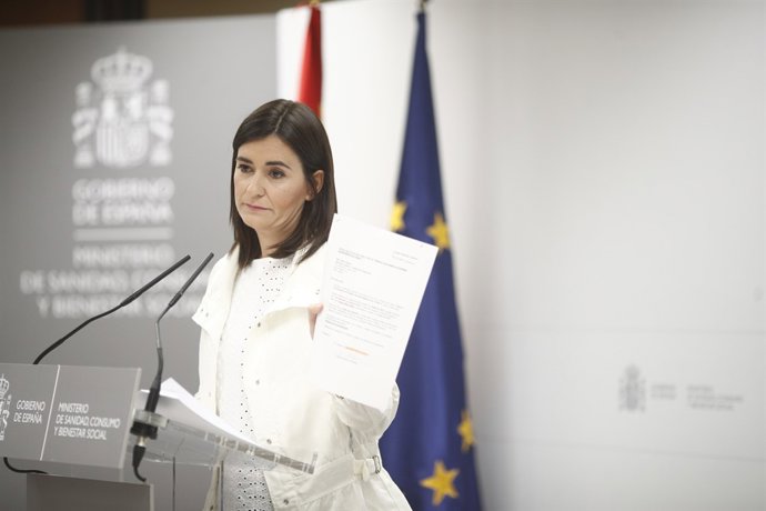 Roda de premsa de la ministra de Sanitat per donar explicacions sobre el seu màs