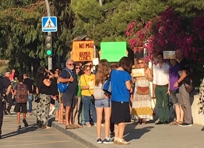 Protesta padres CEIP La Canyada