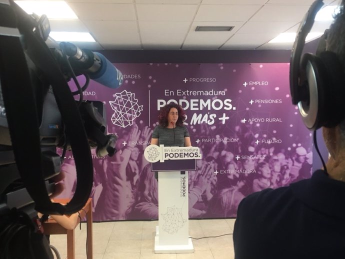 Clara Sayabera en rueda de prensa este lunes en Mérida