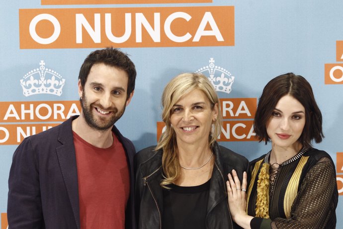 María Ripoll (centro) junto a Dani Rovira y María Valverde (archivo)) 