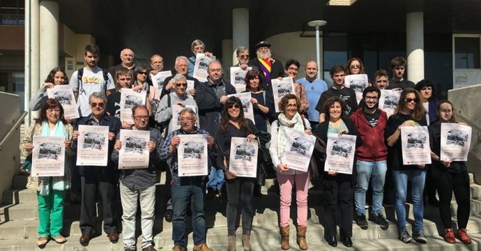 Representantes de la plataforma Lleida Lliure de Franquisme