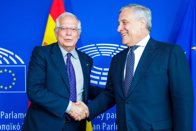 Borrell con el presidente del Parlamento Europeo, Antonio Tajani