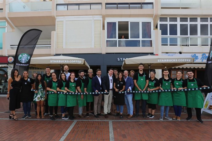 Nuevo Starbucks en la playa de Las Canteras