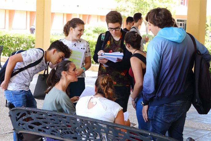 Estudiantes de la UPO