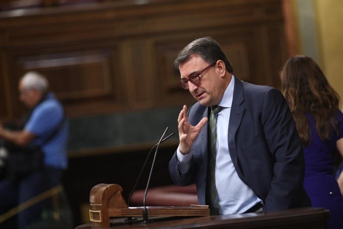 Aitor Esteban interviene en el Congreso