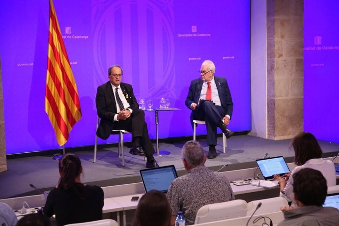 Pres. Quim Torra i conseller Ernest Maragall amb corresponsals en la Diada 2018