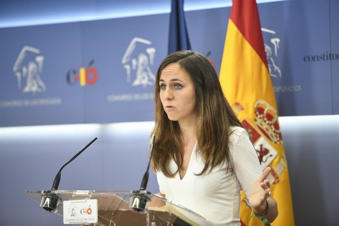 Rueda de prensa en el Congreso de la portavoz adjunta de Podemos Ione Belarra