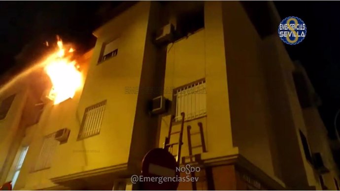 Incendio en una vivienda de la barriada sevillana de Pino Montano