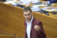 Compromís destaca el trabajo de Montón y su "dignidad" al dimitir y pide a Casado que siga su camino