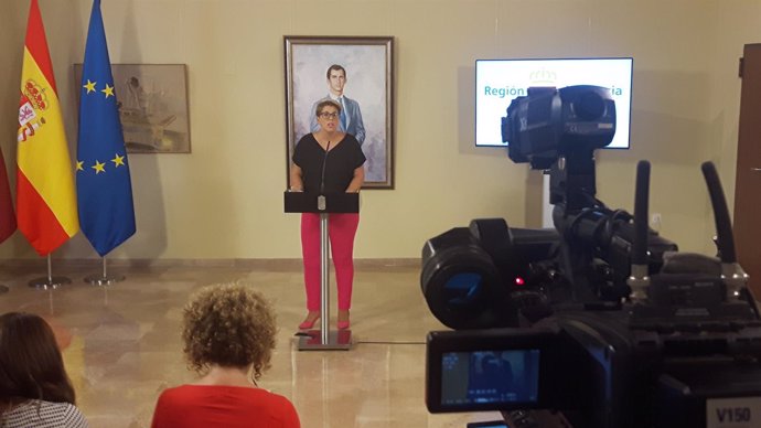 La portavoz del Gobierno regional, Noelia Arroyo, en la rueda de prensa
