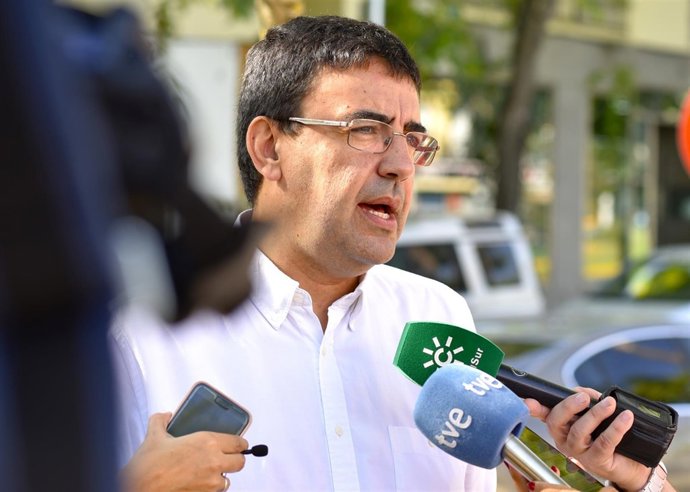 El portavoz parlamentario del PSOE-A, Mario Jiménez