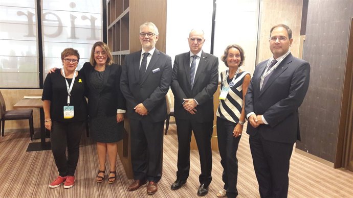 El secretari F.X.Grau, en una reunió amb l'EAIE