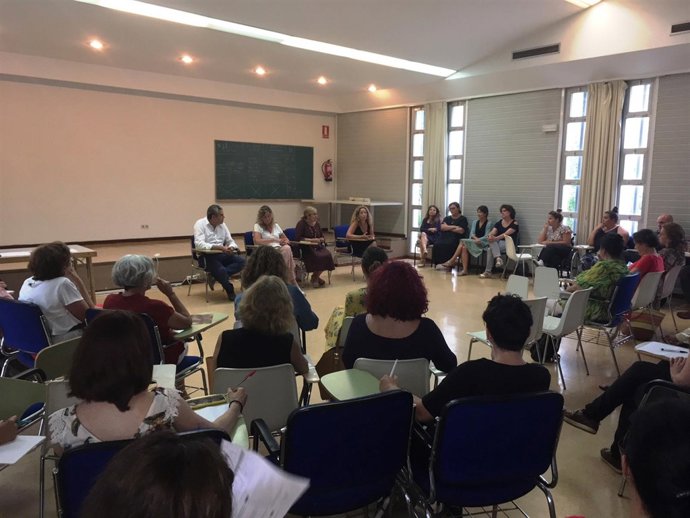 Presentan el plan para formar a profesionales en violencia de género