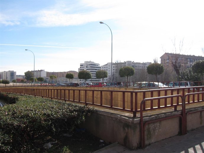 Túnel de Duques de Nájera con Cascajos al fondo