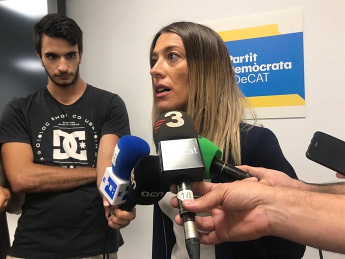  La vicepresidenta del Pdecat, Míriam Nogueras, davant els mitjans