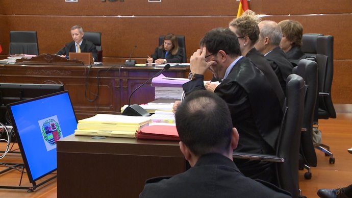 Juicio al asesino confeso de un bebé en Vitoria 