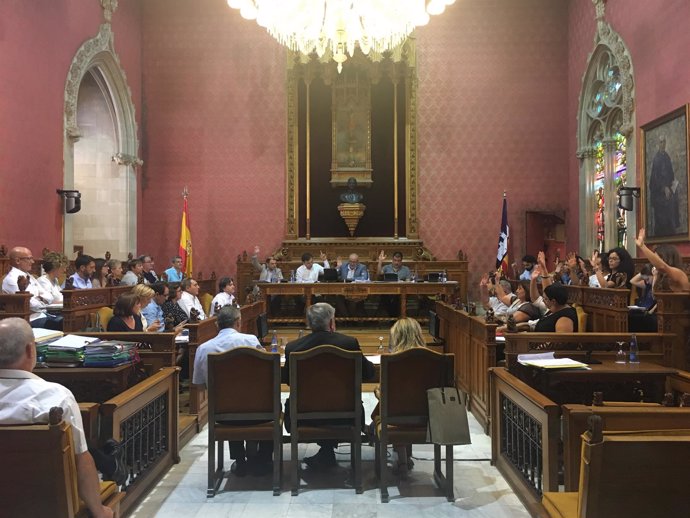 Votación del Plan de Residuos en el Consell de Mallorca