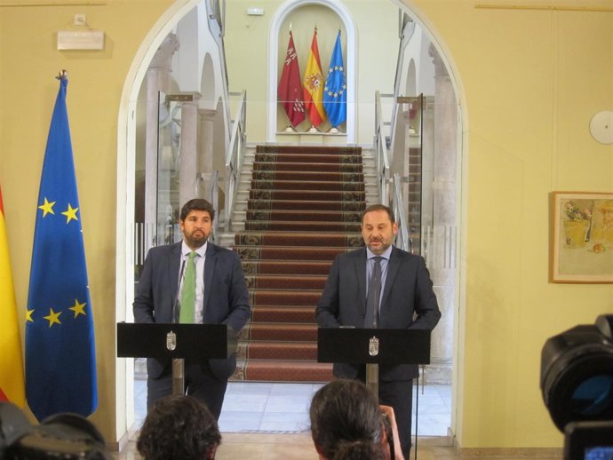 López Miras, junto a Ábalos