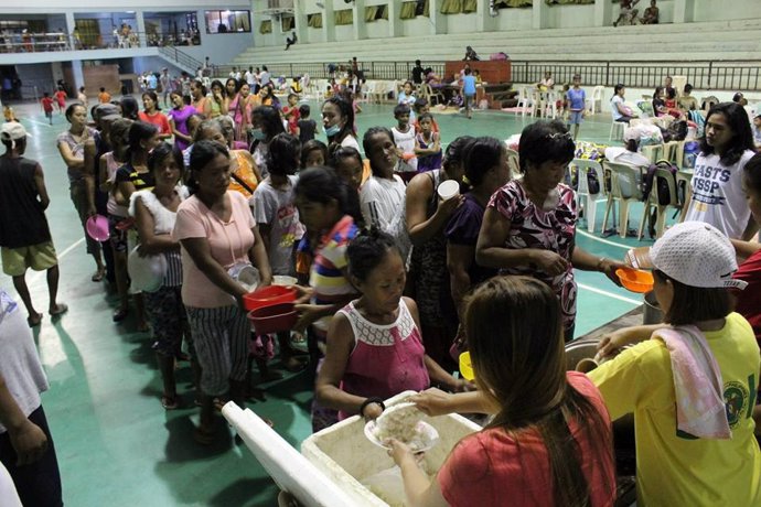 Evacuados por la llegada del tifón Mangkhut a Filipinas